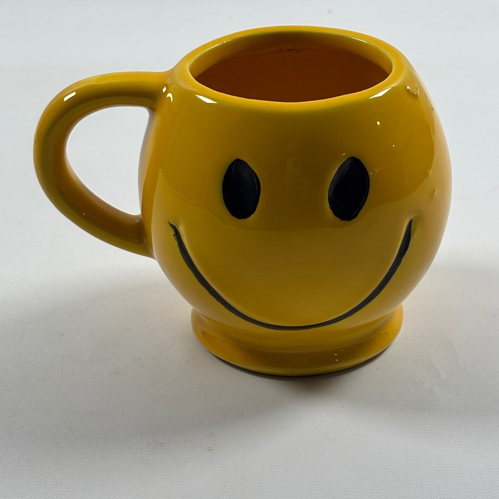 Vintage McCoy Smiley Face Mug Yellow Ceramic Cup Have a Happy Day USA